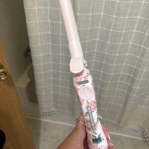 The Beachwaver Co. Pink Hair Tool